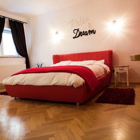 Luky10 Apartment บราชอฟ ภายนอก รูปภาพ